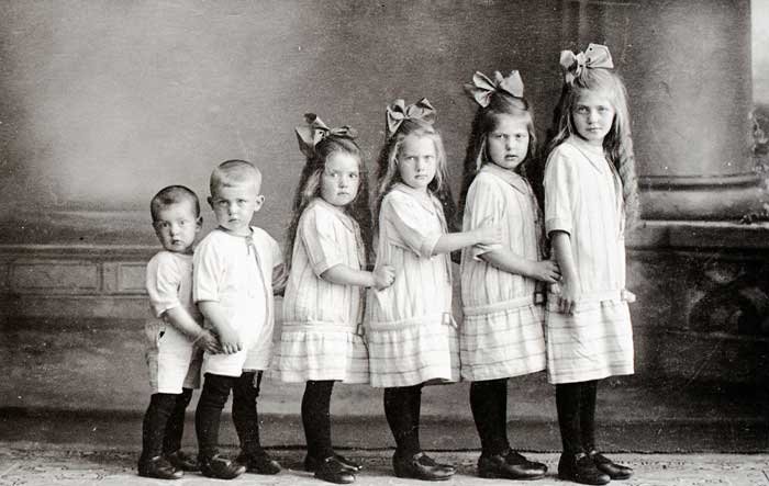 De kinderen van Van den Hoogen uit Reek (foto: beeldcollectie Ton Cruijsen)