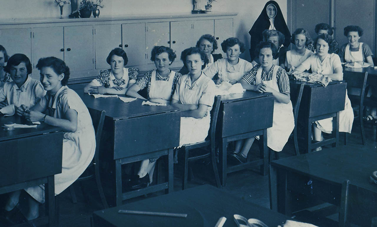 Huishoudonderwijs bij de zusters. Sint-Oedenrode, c. 1948.