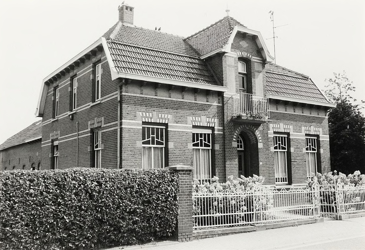 T-boerderij aan de Dorpsstraat in Beugen, gebouwd in 1910. 