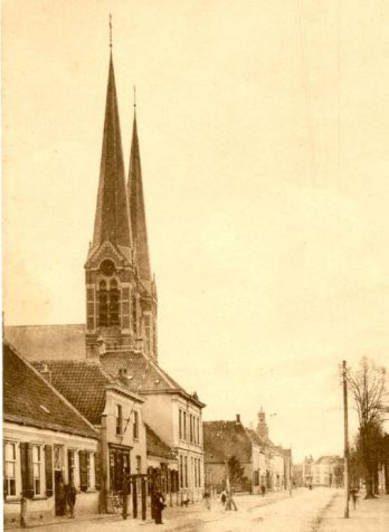 Petruskerk in Leur