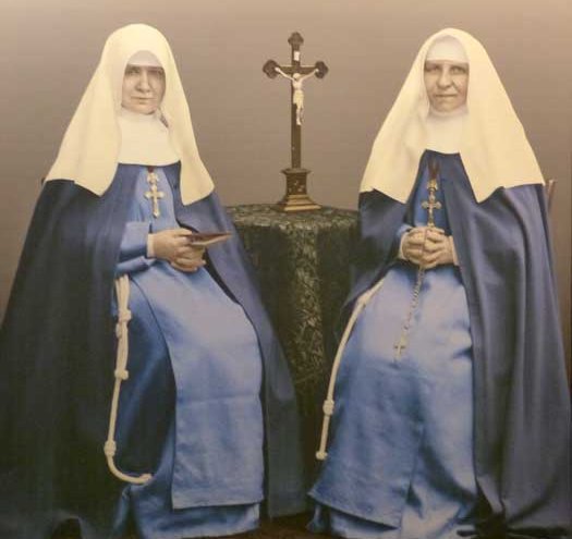 In de kapel hangt dit dubbelportret van Maria Stollenwerk en Josepha Stenmanns, die samen met pater Arnoldus Janssen de congregatie Dienaressen van het H. Geest oprichtten