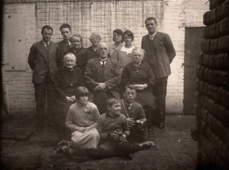 De familie van bakker Van Vree uit Cuijk ongeveer 1930