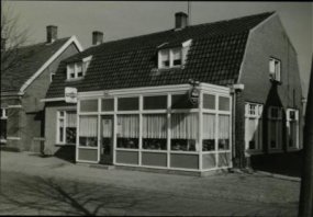 Geffen, Café Dorpsstraat