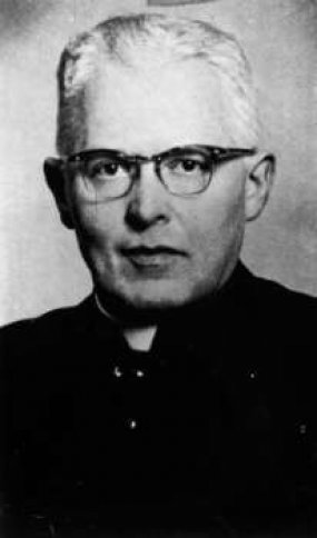 De Wijbossche pastoor Willem Hanegraaf in 1957