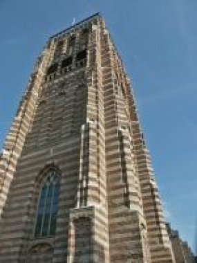 De toren van de Lambertuskerk