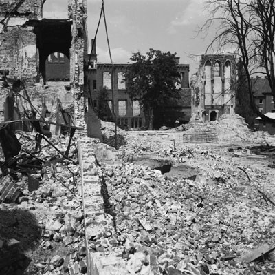 Vernielingen in Venray, 1945 (Foto: onbekend / Anefo, bron: Nationaal Archief, fotocoll. Anefo, id.nr. 900-5739