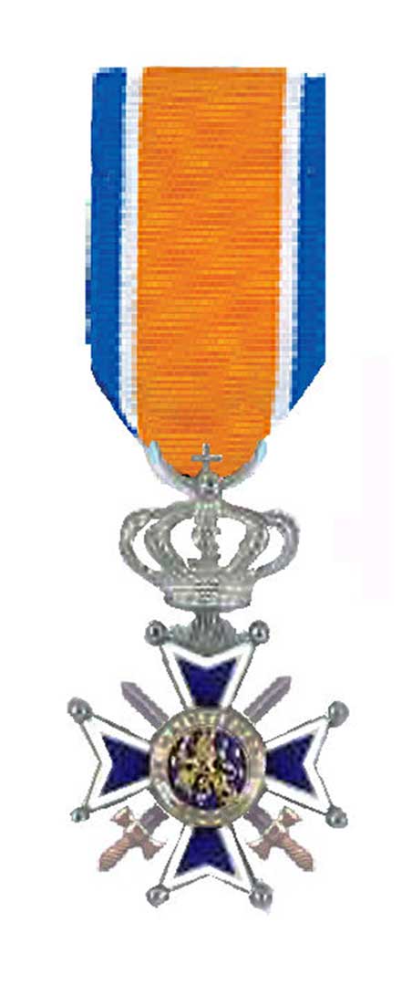 Orde van Oranje-Nassau met de zwaarden (bron: Wikimedia Commons. CC BY-SA 3.0)