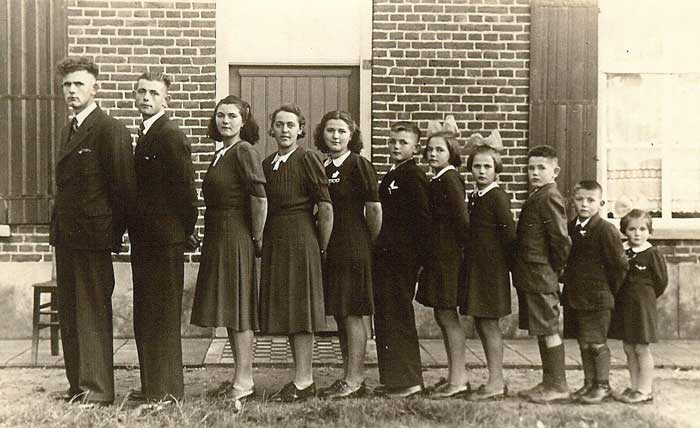 Elf kinderen uit één gezin uit Oploo (foto: collectie A. Kempen)