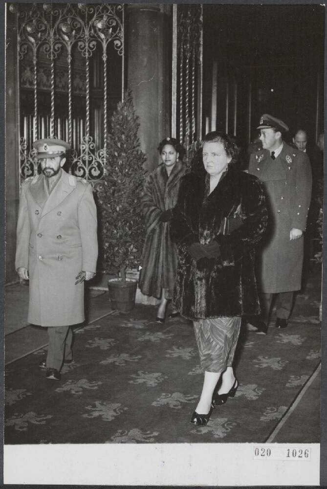 Staatsbezoek van Haile Selassie aan Nederland, 1954 (foto: Anefo. Bron: Nationaal Archief, nr. 020-1026. CC0)