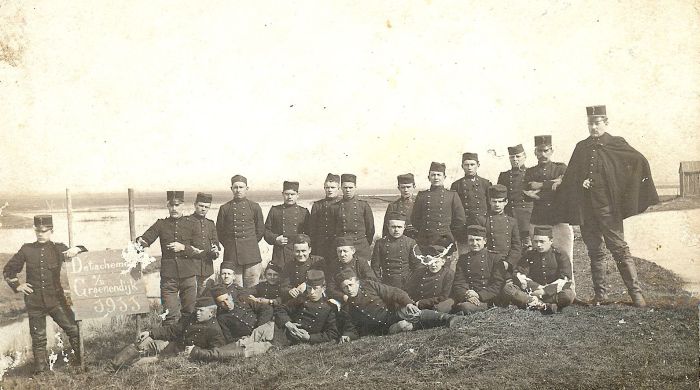 Militairen bewaken de Groenendijk, 1911