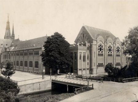 Het Gymnasium Augustinianum, 1928 (foto: A.F. van Beurden, bron: RHCe)