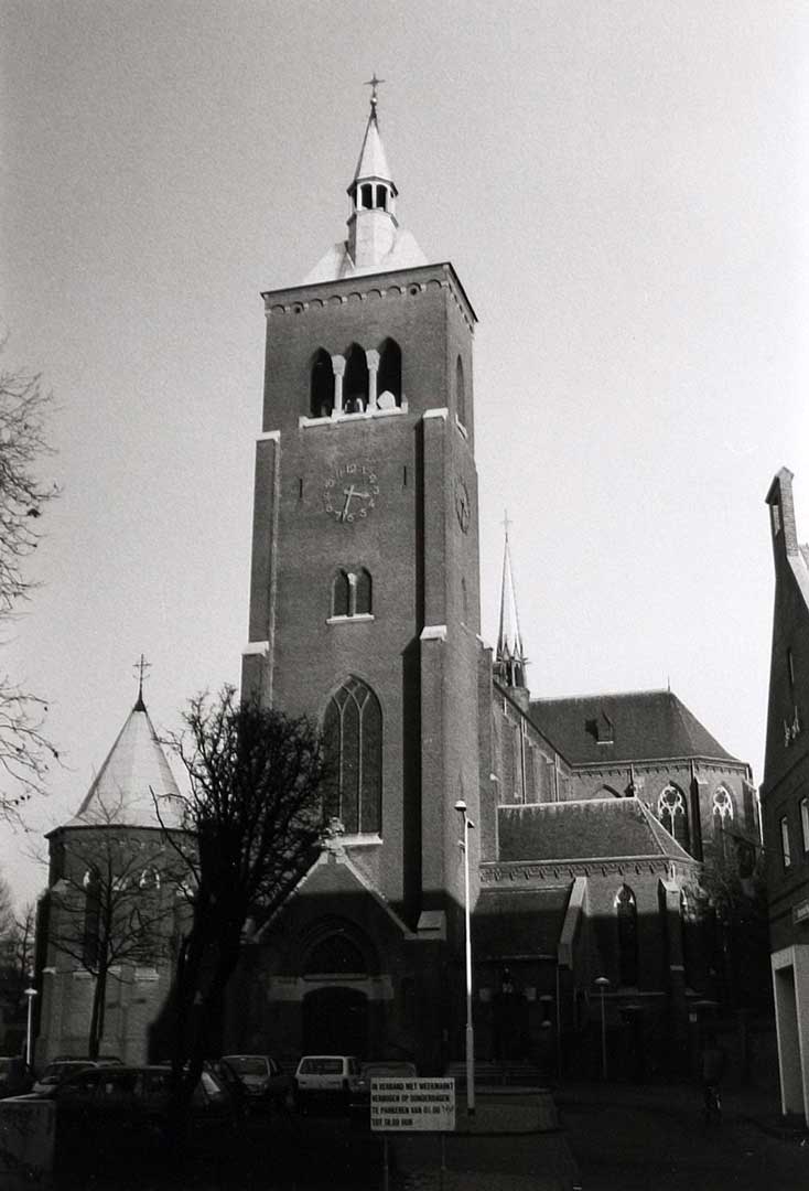 De Sint-Trudokerk in Strijp, 1989 (foto: Wies van Leeuwen / Provincie Noord-Brabant. Bron: BHIC, fotonr. PNB001018815