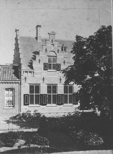 Het raadhuis, gebouwd in 1910, architect: Julien Dony. Foto 1933 (Collectie Gemeente ’s-Hertogenbosch, afdeling Erfgoed)
