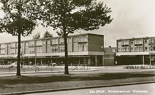 Geldrop, Winkelcentrum Wielewaal c. 1977. Foto: RHC Eindhoven, fotonr. 2689