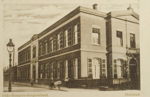 Rijks-HBS, 1920-1930 (Uitgever: J.M. van de Burgt, bron: Regionaal Historisch Centrum Eindhoven)