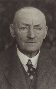dr. C.P.J. Hoek