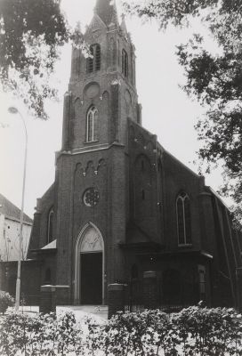 De kerk van Dongense Vaart