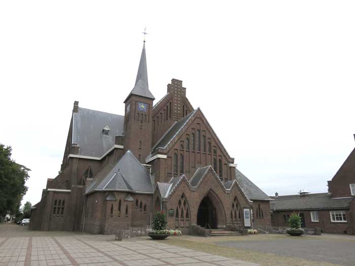 De Sint-Janskerk in Hoeven (foto: BHIC / Frans van de Pol)