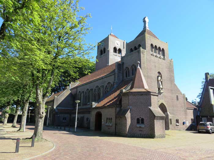 De Bernadettekerk in Spoordonk (foto: BHIC / Frans van de Pol)