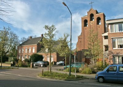 Petruskerk en pastorie (foto: BHIC / Henk Buijks, 2008)