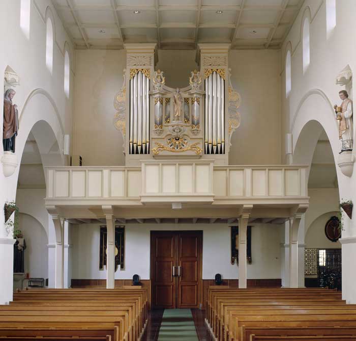 Loret-orgel in de Willibrorduskerk (foto: collectie Rijksdienst voor het Cultureel Erfgoed)