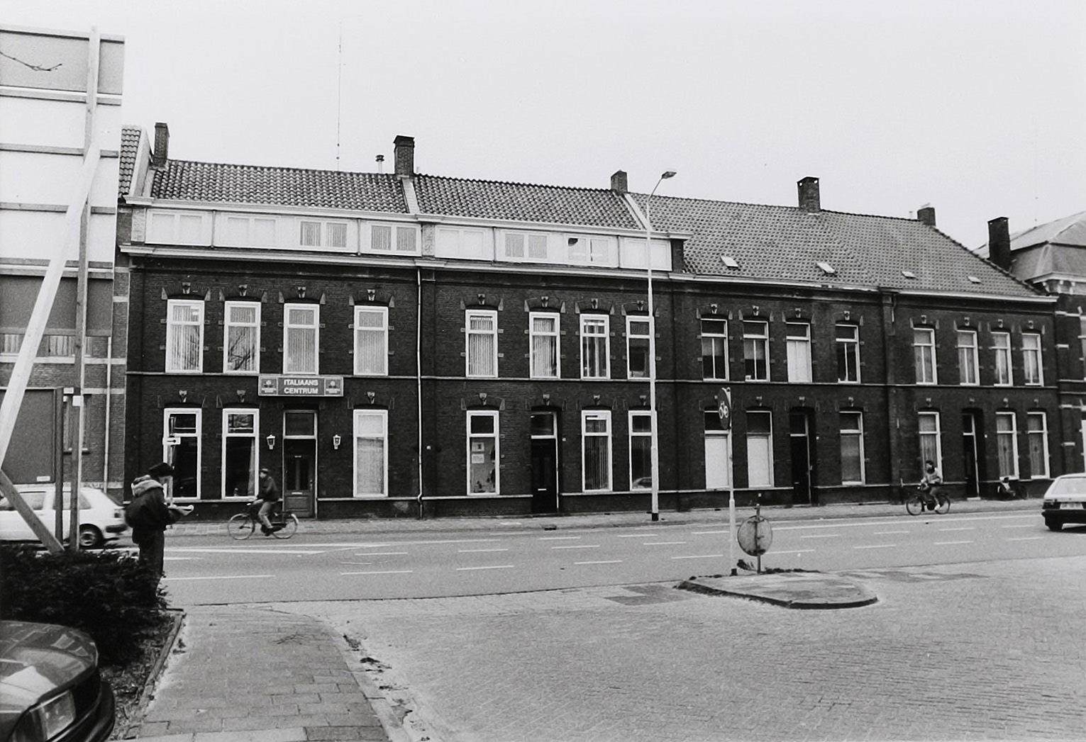 Eindhoven, voormalig Reparatricenklooster aan de Willemstraat, 1989. Foto: BHIC, fotonr. PNB001019160