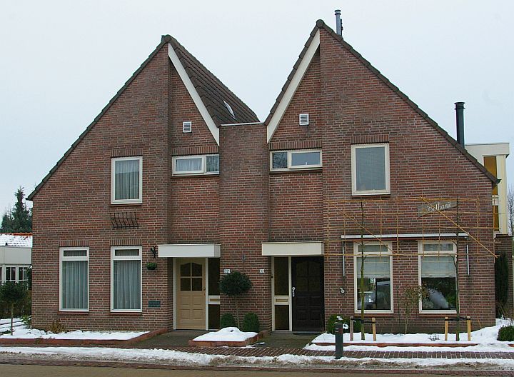 Esch, voormalig Bethaniëklooster (2002-2008) aan de Dorpsstraat 32, 2010. Foto: Collectie Jan Smits