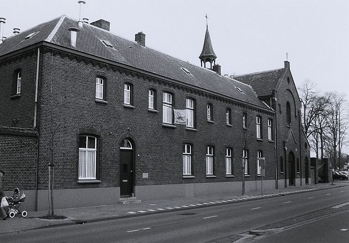 Helmond. voormalig monasterium der Clarissen, 1989. Foto: BHIC, fotonr. PNB001029339