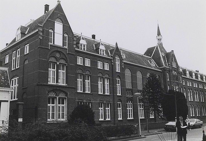 Roosendaal, Sint-Josephklooster, 1988. Foto: BHIC, nr. PNB001054677