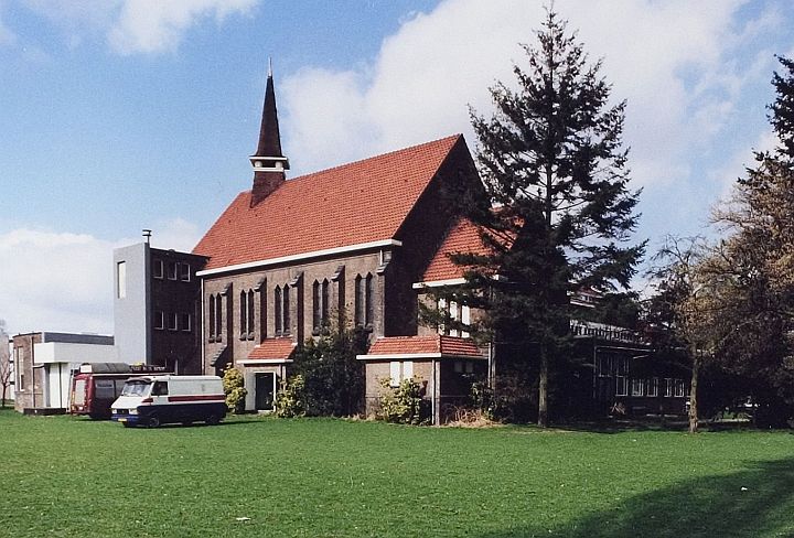 Tilburg,Kapel Elisabethziekenhuis, 1991. Foto: BHIC, fotonr. PNB001063162