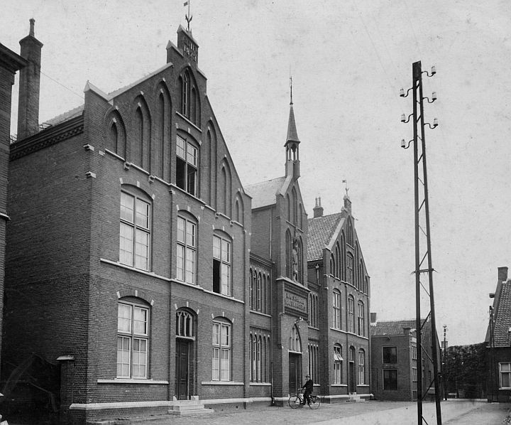 Veghel, klooster van St.-Anna aan de Nieuwstraat, 1918. Foto: Collectie Jan Smits