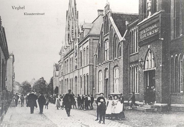 Veghel, klooster van St.-Anna aan de Nieuwstraat, 1918. Foto: BHIC, fotonr. VEG1508