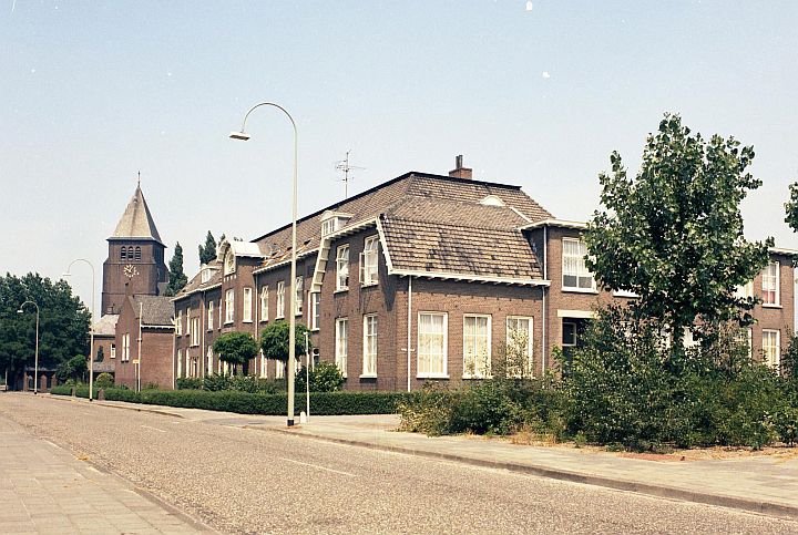 Volkel, Sint-Antoniusgesticht, 1975. Foto: coll. BHIC, fotonr.1672-005226