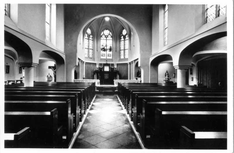Interieur van de Catharinakerk met twee zijbeuken (collectie Henk Kempen)