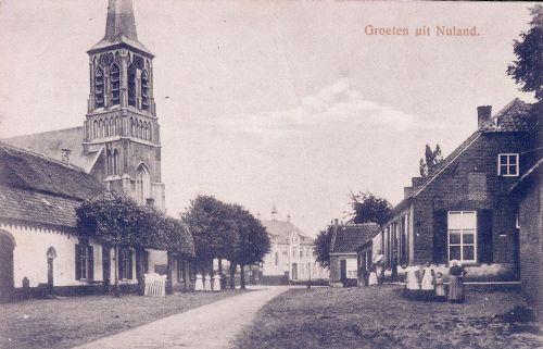 De kerk te Nuland (Foto J.H. Vogels, Uitgave A. Kerkhof)