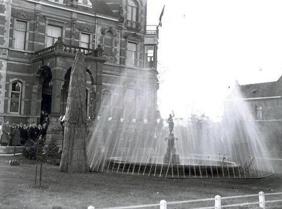 De fonteinen voor het Osse stadhuis, 19-01-1935 (Collectie BHIC)