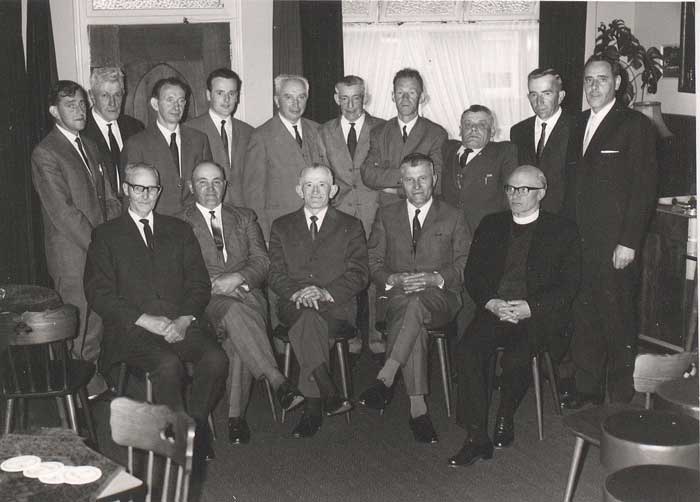 Pastoor Haerkens (zittend, helemaal rechts) en het bestuur van de N.C.B. in 1967. Staand v.l.n.r.: Antoon Arts (zaakvoerder), Antoon van den Kerkhoff, Tien Michiels, kass. Verbruggen, Egbert Gerrits Antoon Kersten, Blom, Piet de Hoog, Gerrit Willems, Alf. Hendriks. Zittend, v.l.n.r.: Jan Thijssen, Hendricus Arts, Piet Egelmeers, Wim Derkse, pastoor Haerkens. (BHIC, WAN0288, Fotostudio Jan Waarma)