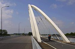 De complete brug (Foto: Zwarts&Jansma)