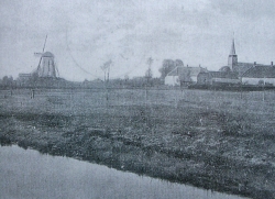 De  Raam met de toren van Escharen op de achtergrond