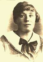 Anna van den Bergh: Geb. 27-08-1902, Den Bosch; overl. 25-07-1932, Schijndel