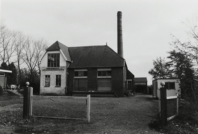 Stoomzuivelfabriek De Maaskant, Lith 1988 (foto: Wies van Leeuwen, Provincie Noord-Brabant, collectie BHIC PNB001040166)