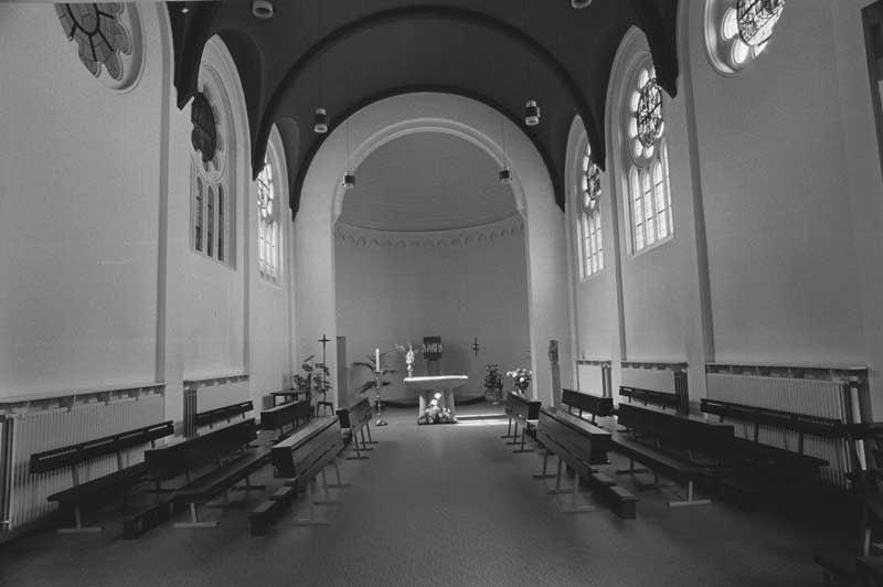 Interieur van de kapel van het Alphonsusklooster (foto: Jean Smeets. Bron: BHIC, fotonummer 1907-005413)