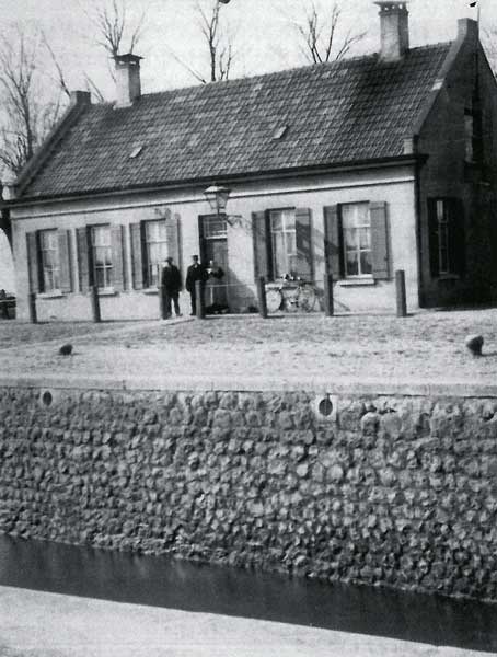 Sluiswachterswoning bij Sluis 12, 1919