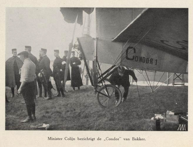 Minister Colijn inspecteert de Condor (bron: Avia 1(1911) no. 11)
