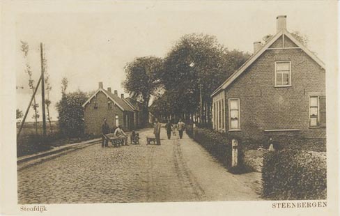 Steenbergen, Stoofdijk (WBA, Foto Archief Bergen op Zoom, BOZ001035410)