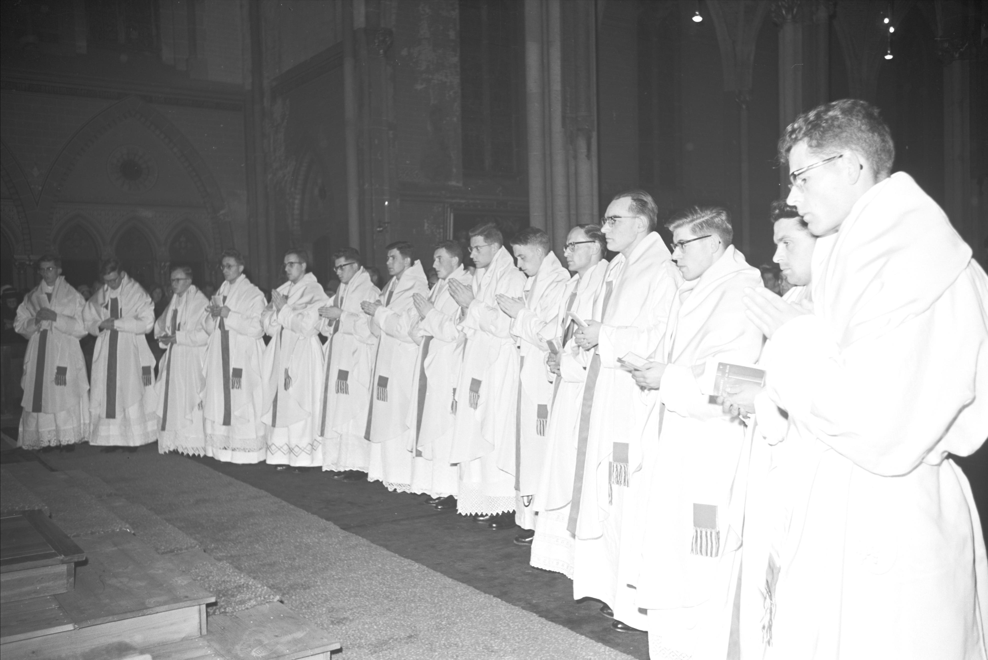 Priesterwijding van Witte Paters, 2 februari 1961, Veghel (Fotopersbureau Het Zuiden, collectie BHIC 1673-006490)