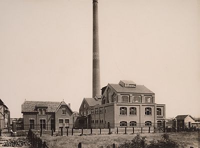 Nieuwbouw van de gemeentelijke gasfabriek, ca. 1910 (Collectie Regionaal Archief Tilburg)