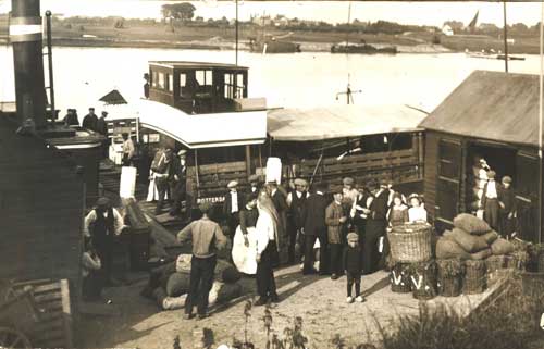 Veen, Aanlegplaats de grote Bol, ca. 1920 (Salha, fch00032)