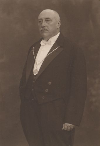 F.C. van Lith. Secretaris van Veghel van 1896 tot 1925. Burgemeester van Veghel van 1924 tot 1935. (ca. 1927)