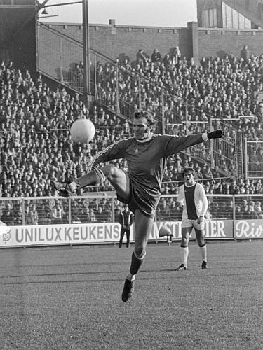 Willy van de kerkhof tijdens Ajax-PSV 1977 (1-4)